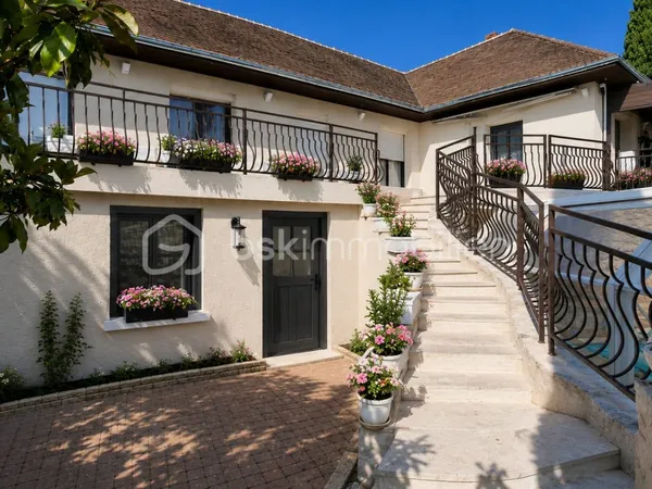 Maison 7 pièces 208 m²