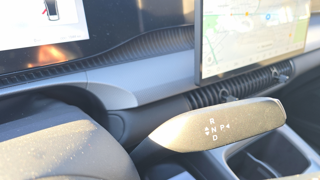 BYD Dolphin G 1.5 DM-i PHEV 212 ch — photo 21
