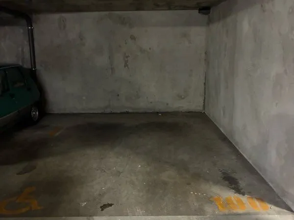 Loue place de parking Bordeaux Belcier