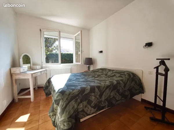 Chambre à louer dans maison
