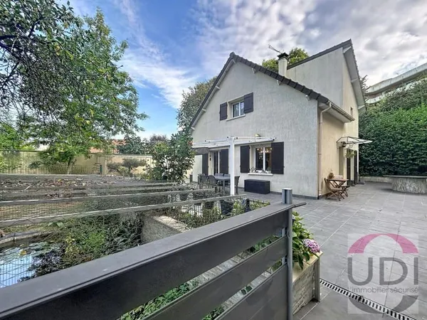 Villebon-sur-Yvette Maison individuelle 4 Pièces 1113m² terrrain