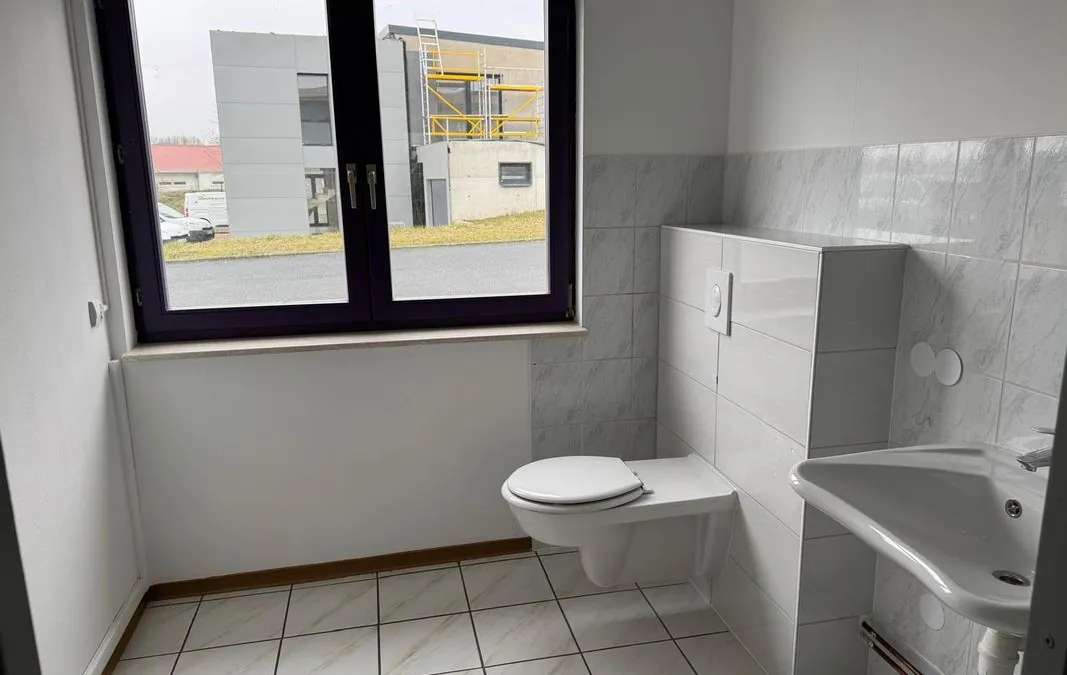 Photo 12