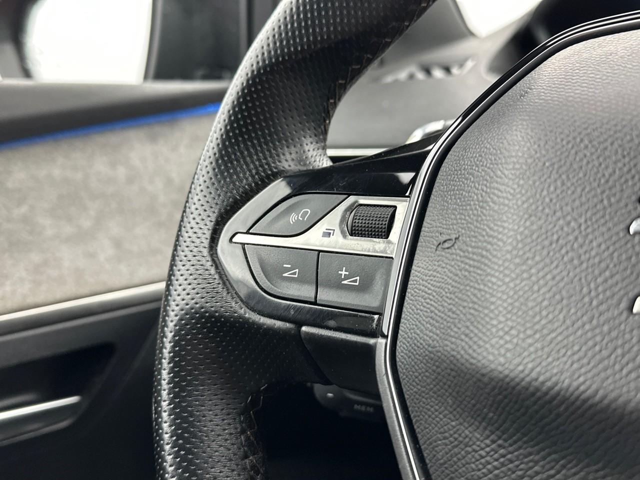 Peugeot 3008 hybrid 225 e-eat8 gt pack — photo 20