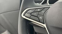 Renault Clio 1.0 TCe 90ch esprit Alpine - 24 — photo 17