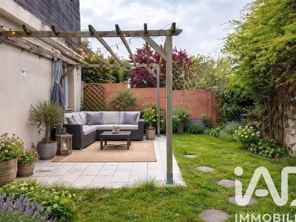 Maison 10 pièces 212 m²