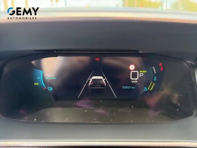 Peugeot 2008 electrique 136 ch — photo 12
