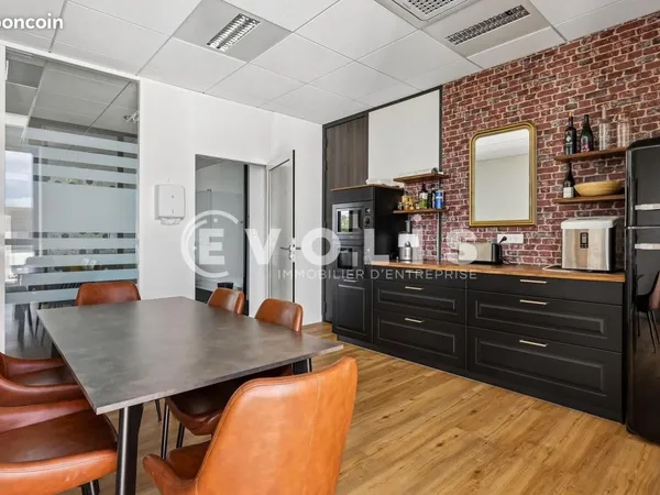 Bureaux 172 m²