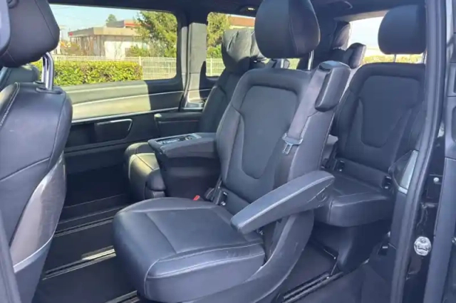 Mercedes Cla sse v long 300 d 9g-tronic — photo 46