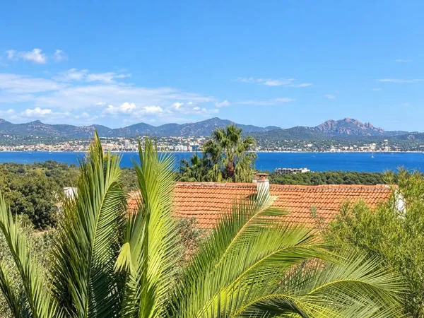 À vendre - Villa - Saint-Aygulf - Vue mer panoramique - Doub