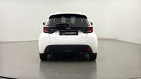 Toyota Yaris 116h Design 5p MC24 — photo 6
