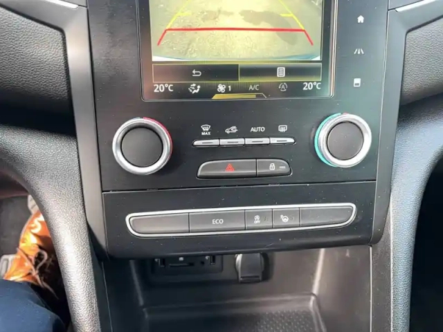 Renault Megane mégane iv estate tce 160 energy edc — photo 20
