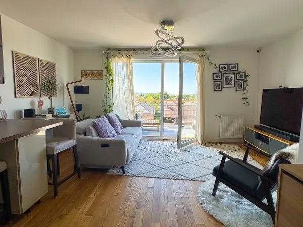 Loue chambre dans appartement en colocation - 64m²