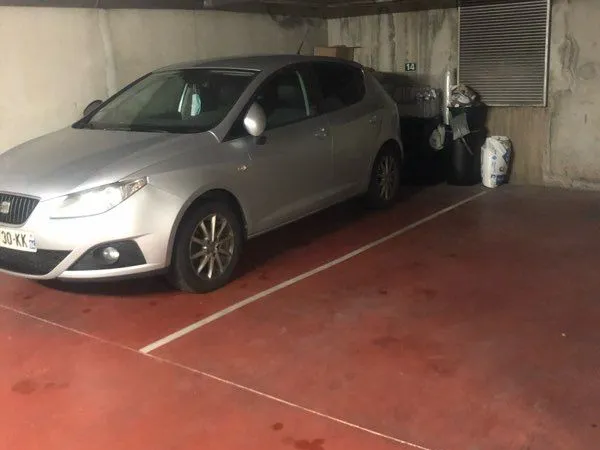 Parking gare de Melun
