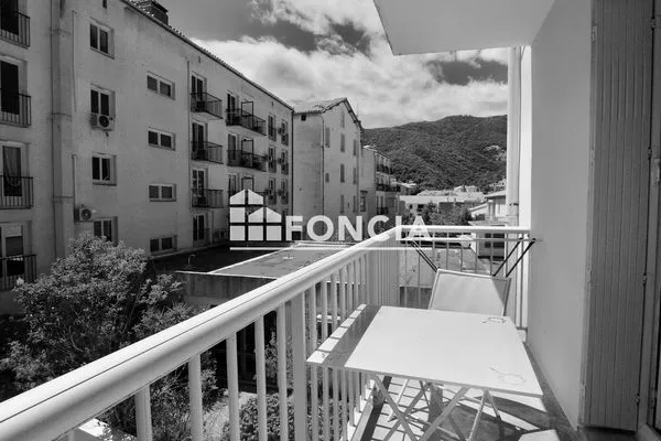Studio 1 pièce 24 m²