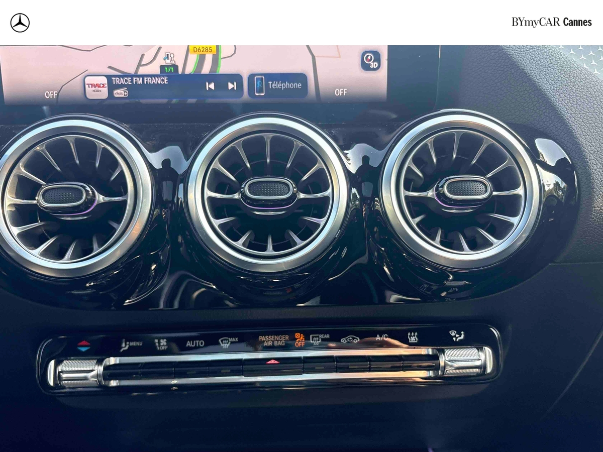 Mercedes EQA 250+ — photo 17