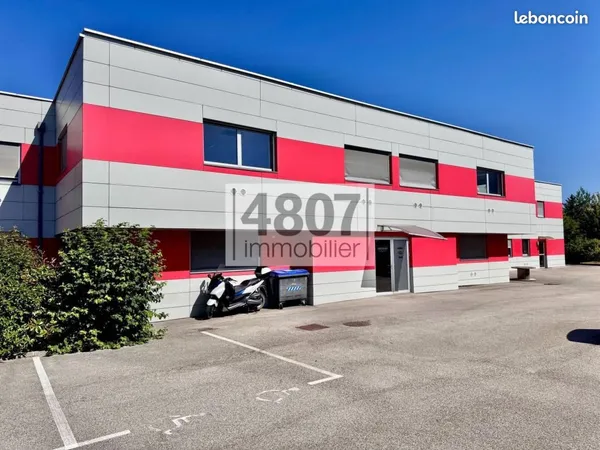 Bureaux 391 m²