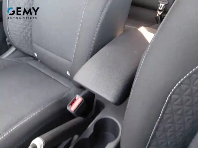 Renault Captur tce 90 — photo 28