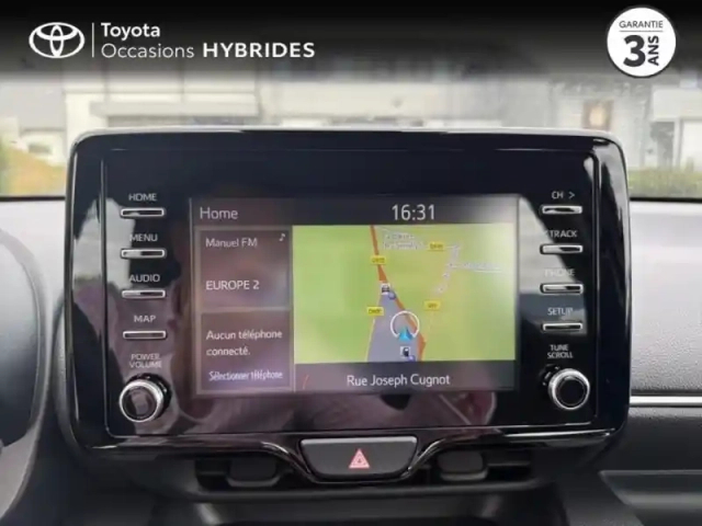 Toyota Yaris 116h dynamic 5p my22 — photo 6