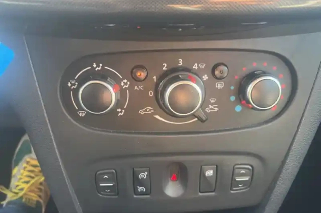 Dacia Sandero tce 90 — photo 22