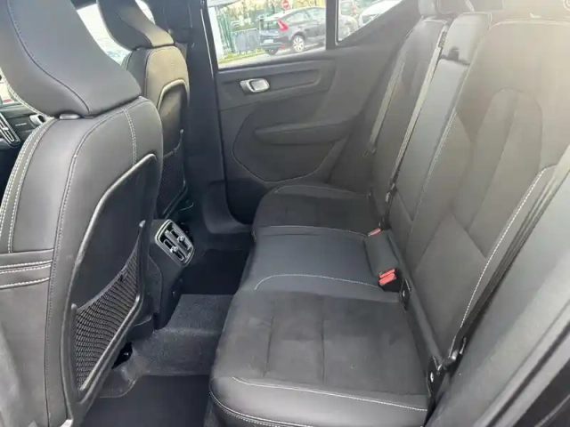 Volvo Xc40 b3 163 ch dct7 — photo 9