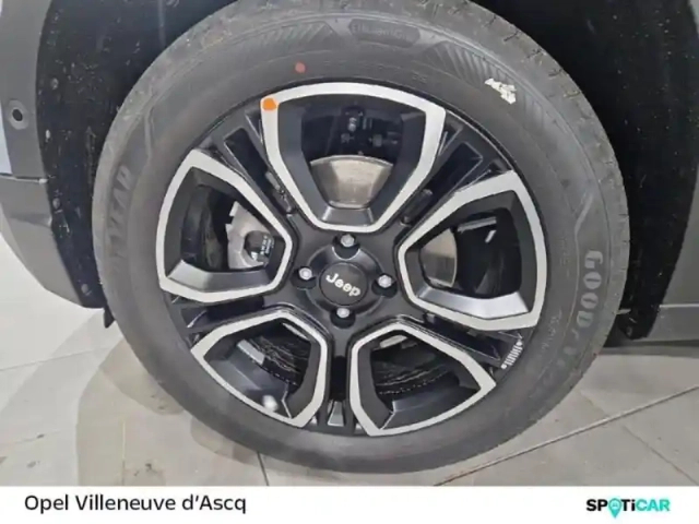 Jeep Avenger 1.2 turbo t3 100ch summit — photo 13