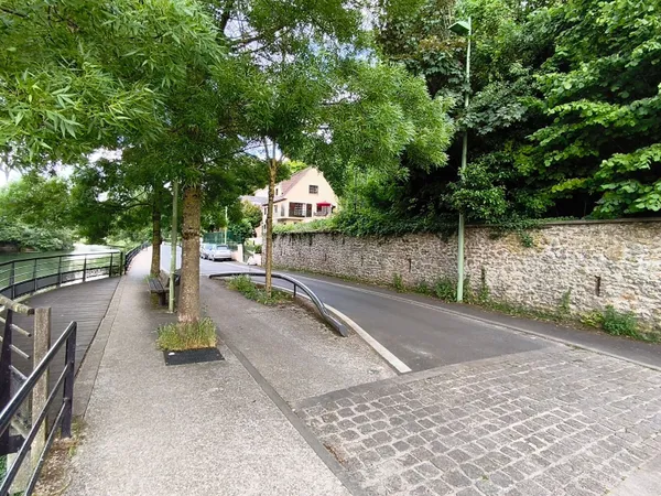 Terrain 277 m²