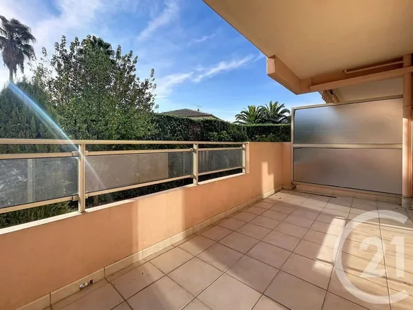 Studio 1 pièce 30 m²
