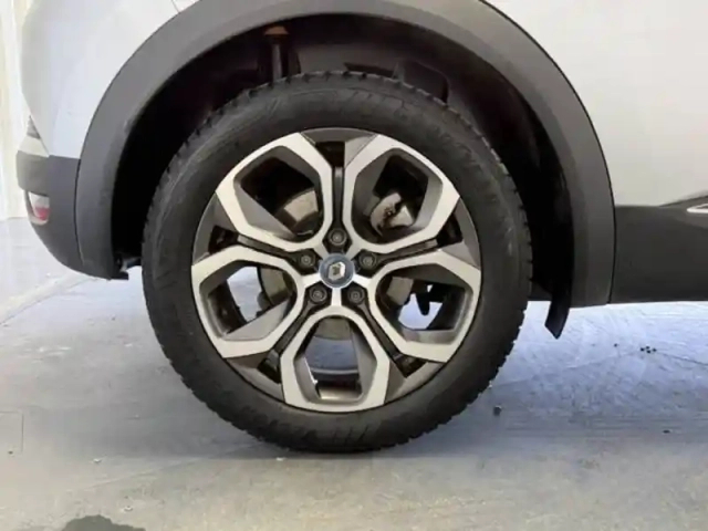 Renault Captur e-tech plug-in 160 — photo 19