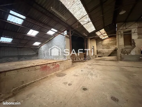 Maison 1 pièce 450 m²