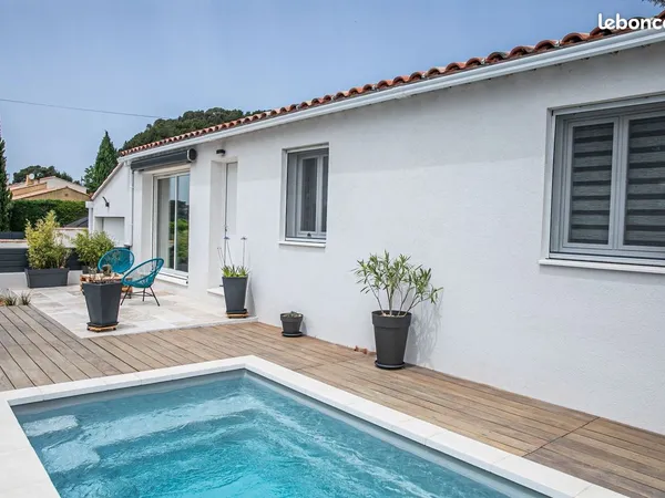 A saisir maison de plain-pied de 85 m² à l'architecture moderne