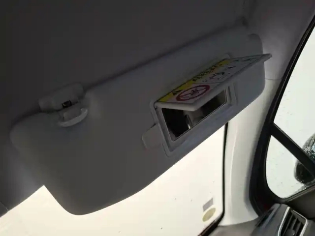 Peugeot 2008 bluehdi 120ch s&amp;s eat6 — photo 38