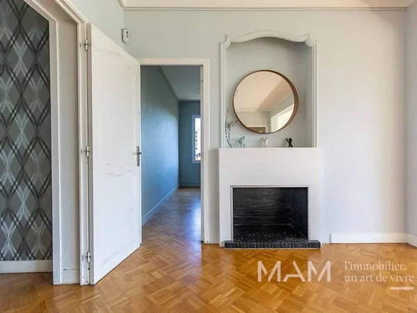 Appartement 7 pièces 174 m²