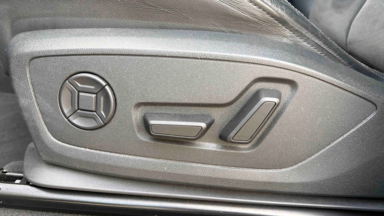 Audi Q3 35 TDI 150 ch S tronic 7 — photo 35