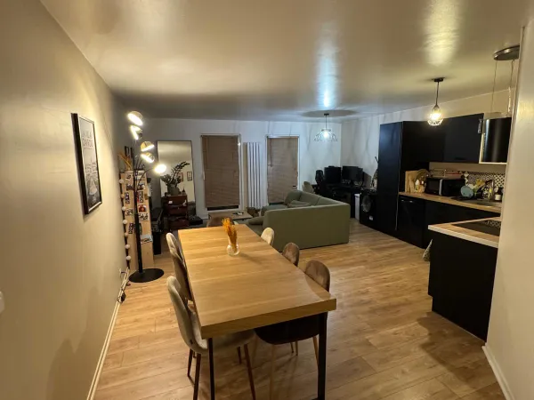 Grand T2 meublé de 65 m² -TOURCOING HYPERCENTRE - Vue sur les Arcades - 970 € CC