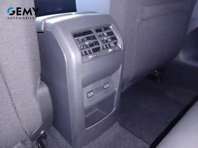 Peugeot 308 plug-in hybrid 195 ch e-dcs7 — photo 14
