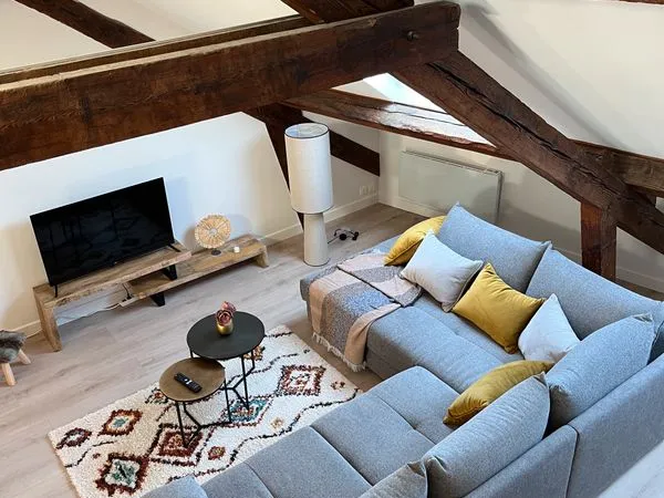 Rare, jolie T5 meublé proche quartier du Château