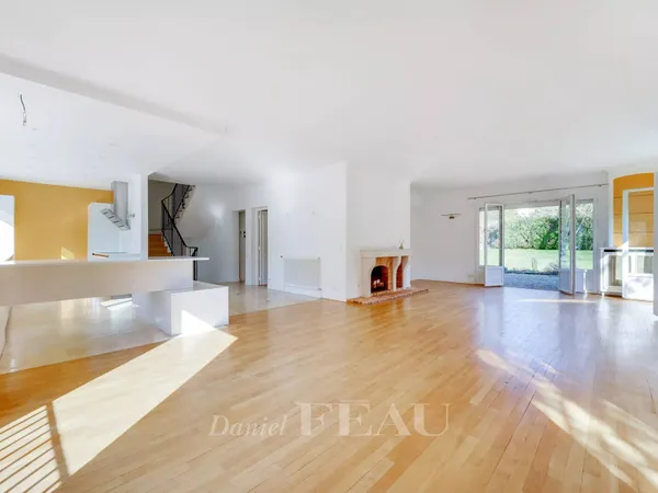 Versailles - Maison familiale 4/5 chambres avec jardin et garage