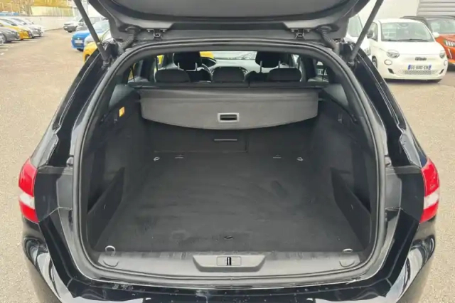 Peugeot 308 sw puretech 130ch s&amp;s bvm6 — photo 9
