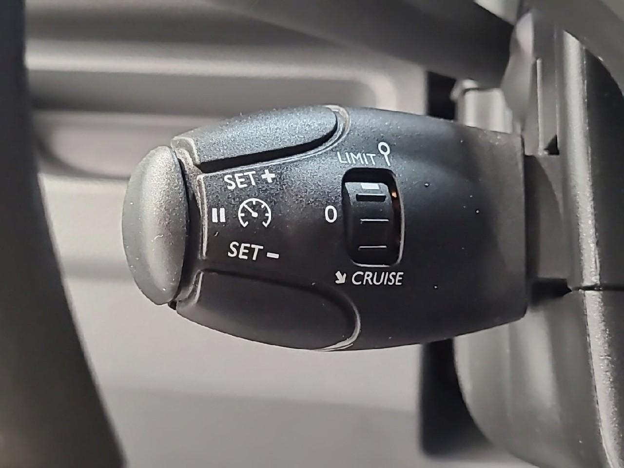Citroën Jumpy cab approfondie xl bluehdi 120 bvm6 club 340 nm — photo 22