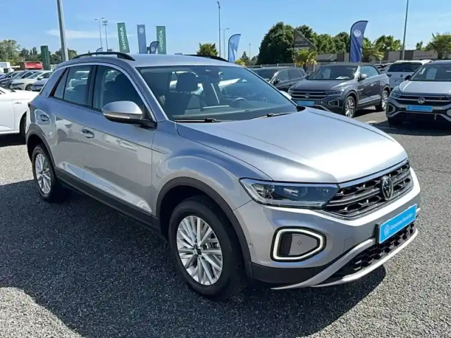 Volkswagen T-Roc 1.5 tsi evo 150 start/stop dsg7 — photo 15