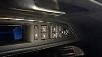 Peugeot 3008 HYBRID 225ch GT Pack e-EAT8 — photo 28