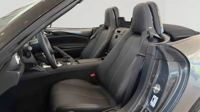Mazda Mx-5 roadster 1.5l skyactiv-g 132 ch — photo 11