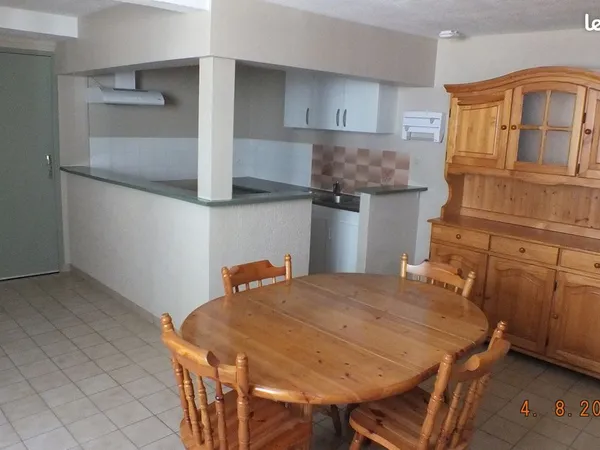 Location maison de ville a mer