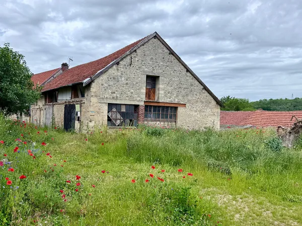 Ensemble immobilier de caractère aux Septvallons ? Un projet idéal pour la création de plusieurs lot