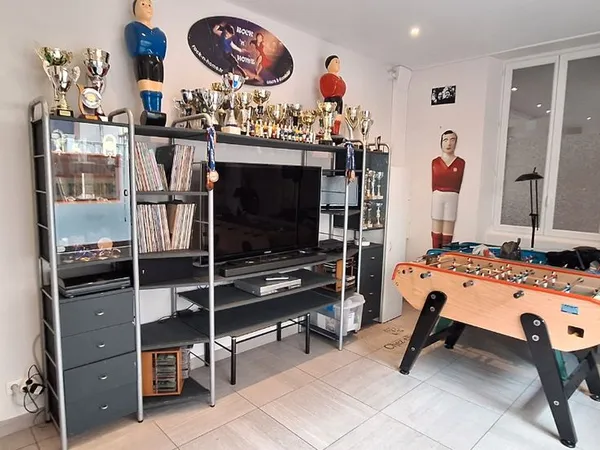 Murs boutique vide centre