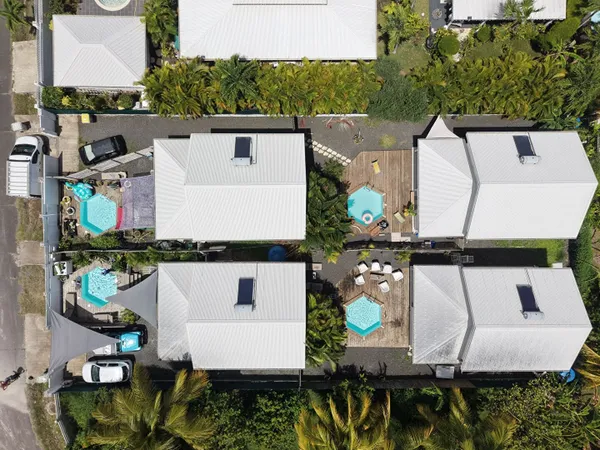 Opportunité Rare : Ensemble de 4 Villas Individuelles avec Piscine