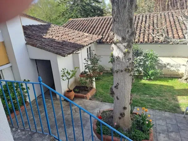 Maison 8 pièces 219 m²