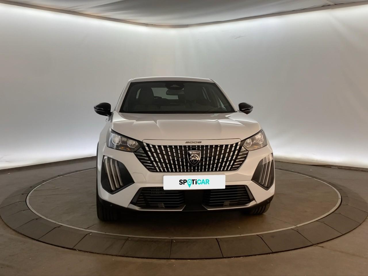 Peugeot 2008 hybrid 145 ch e-dcs6 allure — photo 2