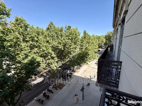 Appartement 6 pièces 161 m²