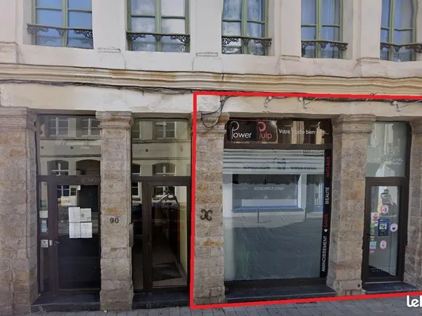 Commerce 93 m²